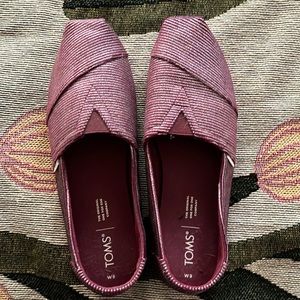 Sparkly Toms slip-ons